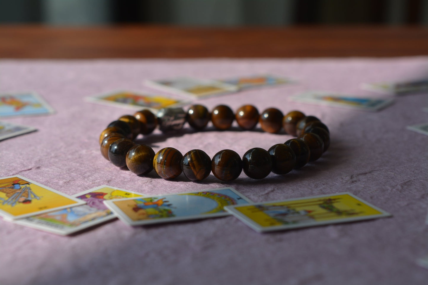 The Golden Gaze - Tiger Eye Bracelet - Ninaad