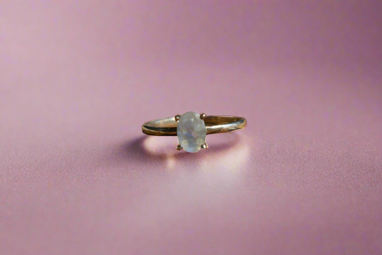 The Mona Darling - Moon Stone Silver Ring - Ninaad