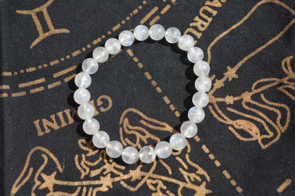 The Moon Mist - Moonstone Bracelet - Ninaad
